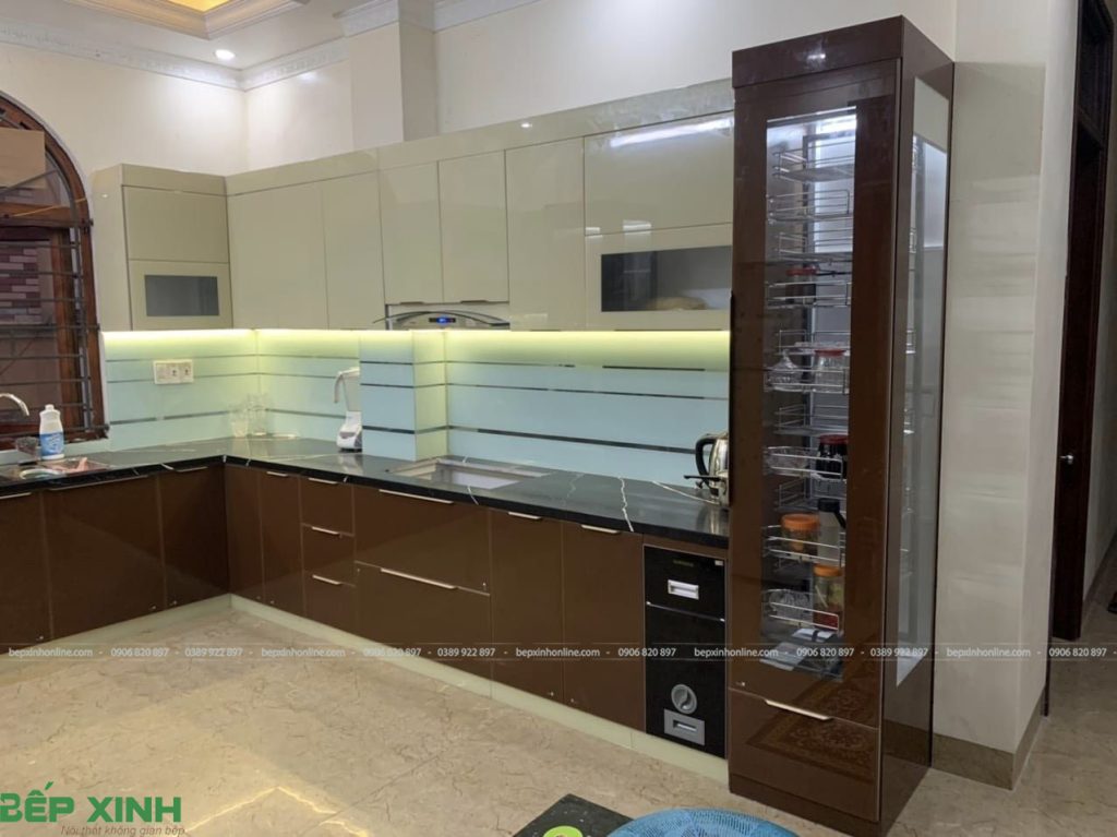 Hoàn thiện xong Tủ bếp cánh kính - Chị Hồng, Quận 9